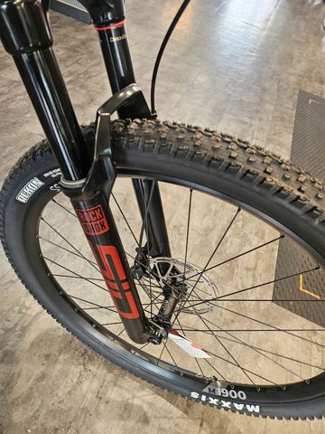 Used BMC Fourstroke LT ONE 2024 2024 Mountainbike, Red, 29 — image 3 of 5