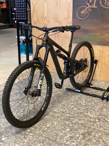 Used Yeti SB150 C2 2020 2020 Mountainbike, Black, 29 — image 2 of 3