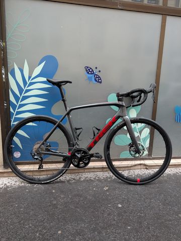 Used Trek Émonda SL 5 2023 2023 Road & Gravel, Light Gray — image 1 of 11