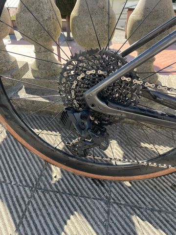 Used Specialized Diverge SRAM Force eTap AXS 2023 Road & Gravel, Light Gray — image 5 of 10