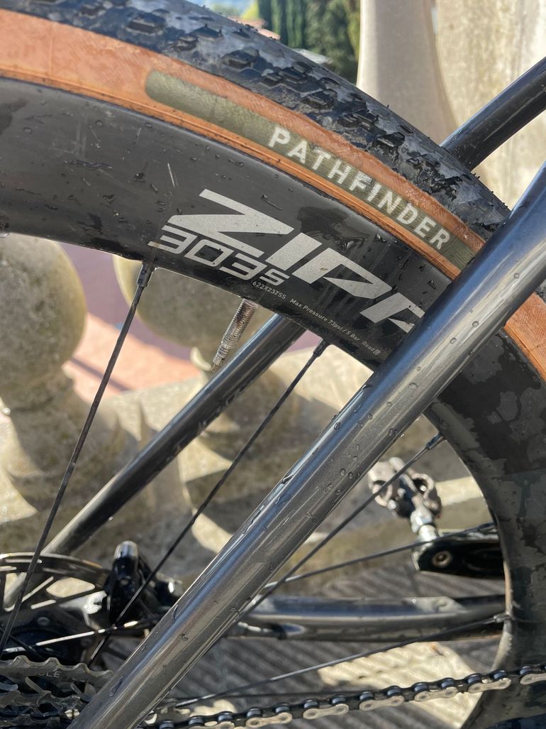 Used Specialized Diverge SRAM Force eTap AXS 2023 Road & Gravel, Light Gray — image 7 of 10