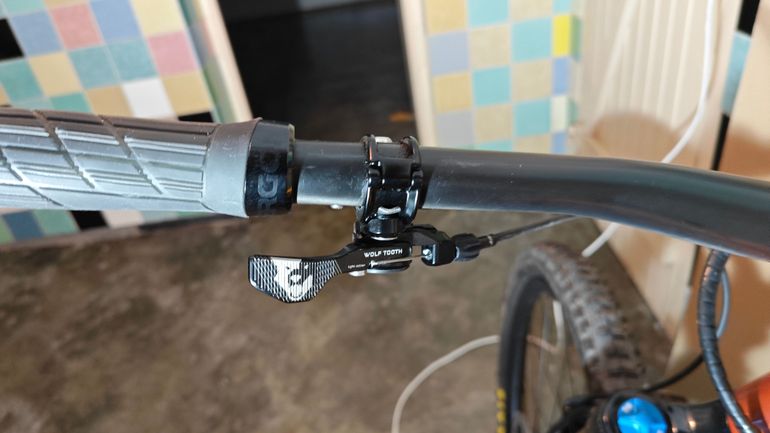 Used Trek Slash 9.8 XT 2021 2021 Mountainbike, Orange, 29 — image 11 of 14