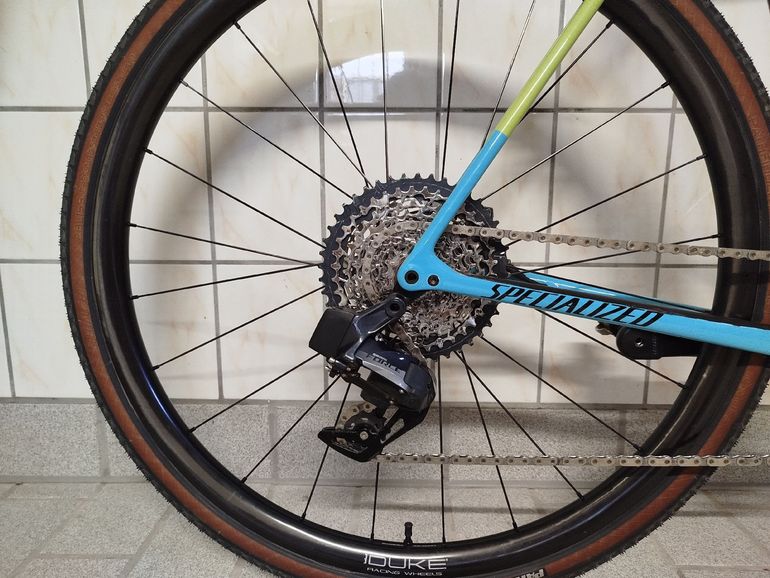 Used Specialized Crux Custom 2023 Road & Gravel, Orange — image 4 of 10