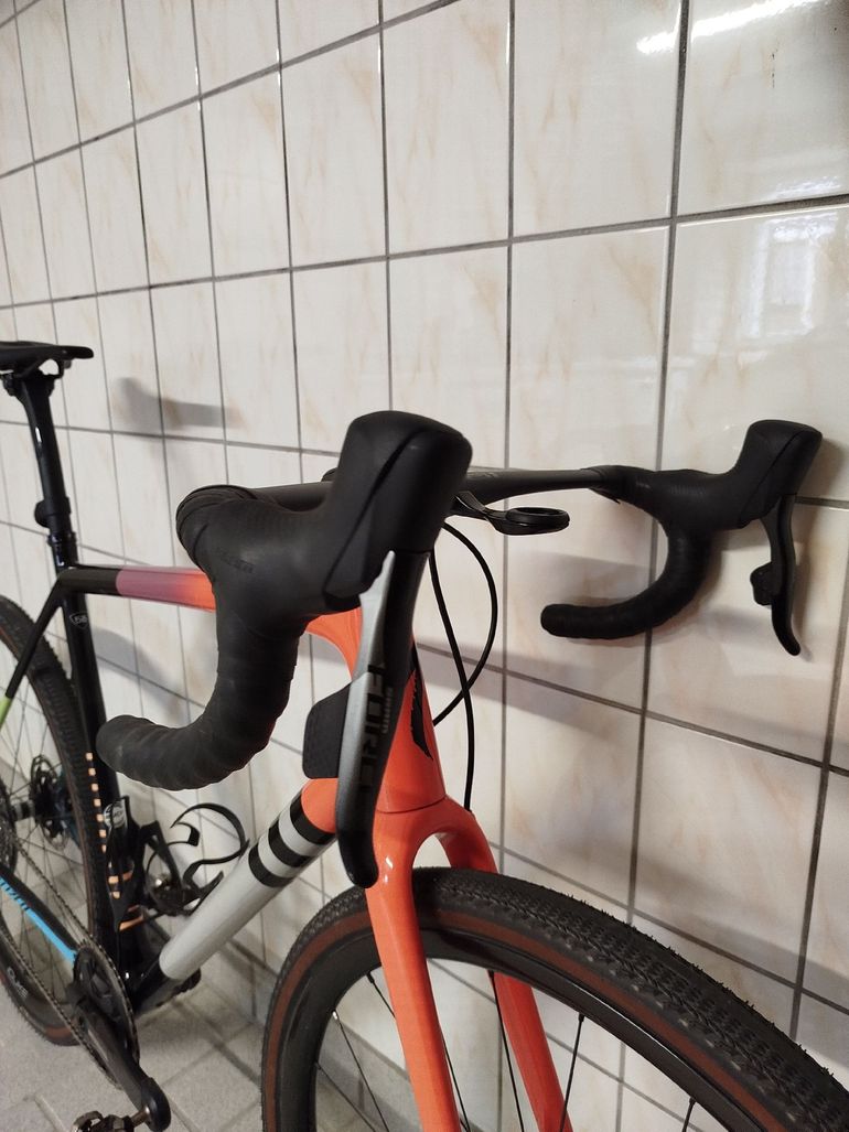 Used Specialized Crux Custom 2023 Road & Gravel, Orange — image 9 of 10