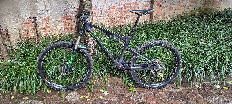 Scott Genius 710 2015 Mountainbike d'occasion — image 2 sur 8