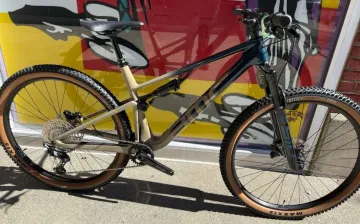 Used BMC Fourstroke LT TWO 2024 Mountainbike, Blue — image 1 of 7