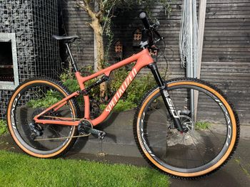 Used Specialized Epic SRAM GX Eagle AXS 2022 Mountainbike, Orange — image 1 of 8