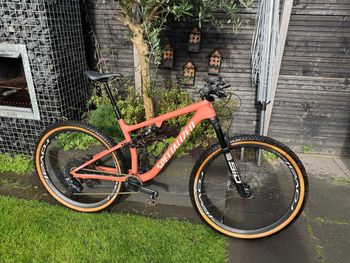 Used Specialized Epic SRAM GX Eagle AXS 2022 Mountainbike, Orange — image 2 of 8