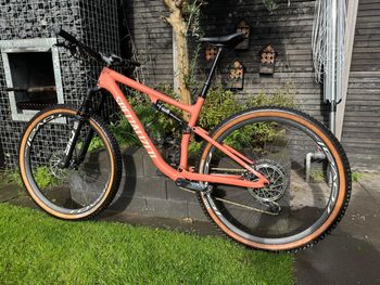 Used Specialized Epic SRAM GX Eagle AXS 2022 Mountainbike, Orange — image 5 of 8
