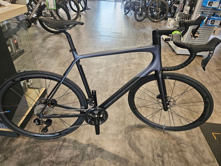 Used Look 785 Huez 105 Di2 2024 2024 Road & Gravel, Black — image 4 of 4