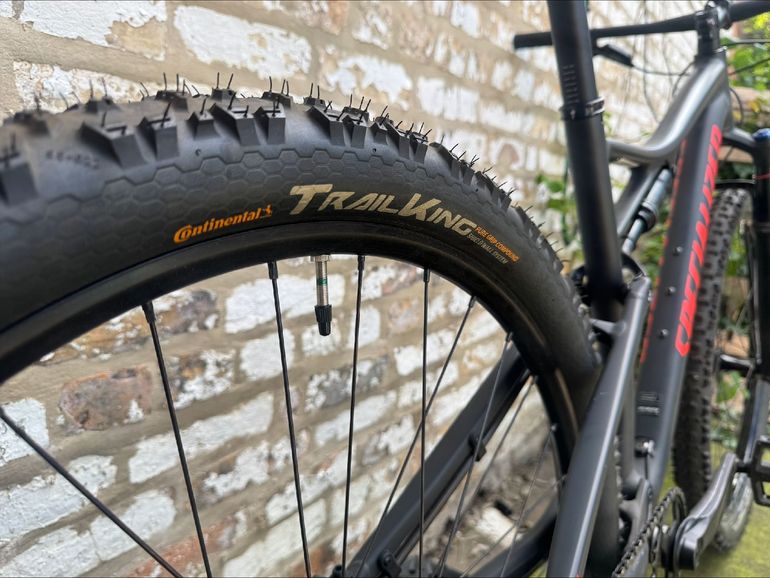 Used Specialized Men's Epic Comp 2018 2018 Mountainbike, Black, 29 — image 10 of 11