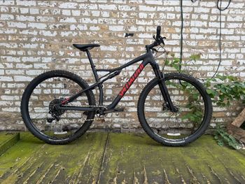 Used Specialized Men's Epic Comp 2018 2018 MTB