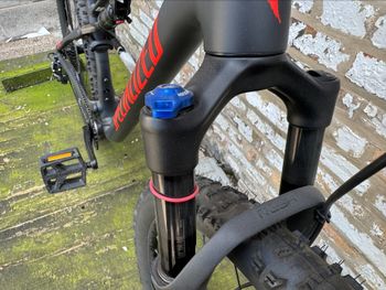 Used Specialized Men's Epic Comp 2018 2018 Mountainbike, Black, 29 — image 4 of 11