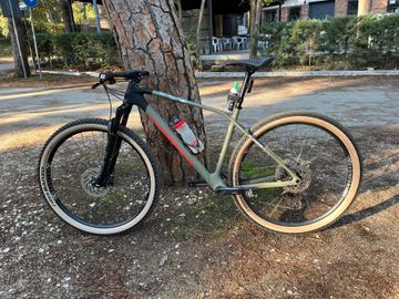 Used Orbea ALMA M50 2021 2021 Mountainbike, Green, 29 — image 2 of 10