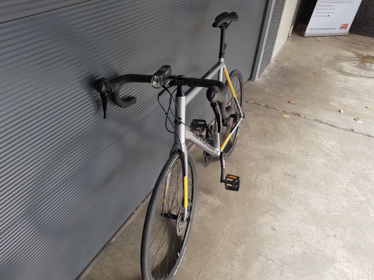 Used Cannondale CAAD12 Disc 105 2018 Road & Gravel, Dark gray — image 12 of 16