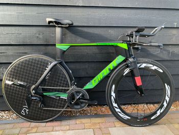 Used Giant Trinity Shimano 105 2019 Road & Gravel, Green — image 2 of 16