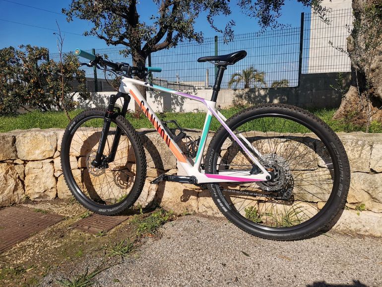 Used Canyon Exceed CF 6 2022 2022 Mountainbike, White, 29 — image 2 of 3