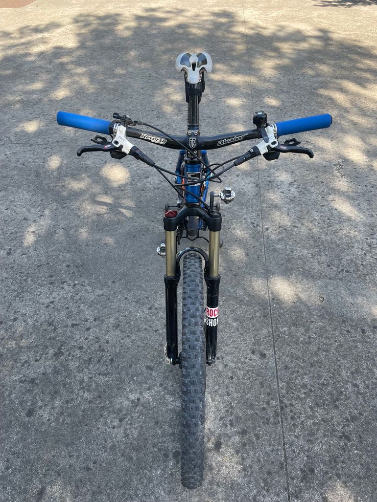 Used Scott Genius MT40 2012 Mountainbike, Blue, 26 — image 4 of 8