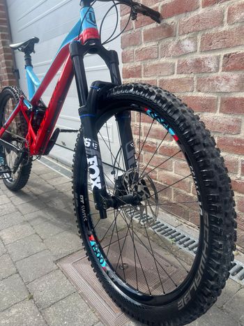Used Mondraker Dune R 2019 2019 Mountainbike, Red, 27.5 — image 2 of 5
