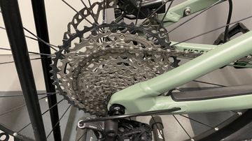 Used Focus THRON² 6.9 2020 2020 Mountainbike, Green, 29 — image 5 of 15