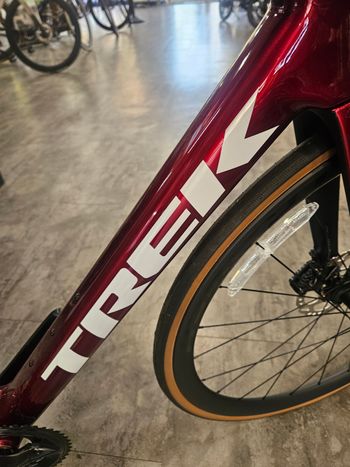 Used Trek Madone SL 6 Gen 8 2025 2025 Road & Gravel, Red — image 5 of 6