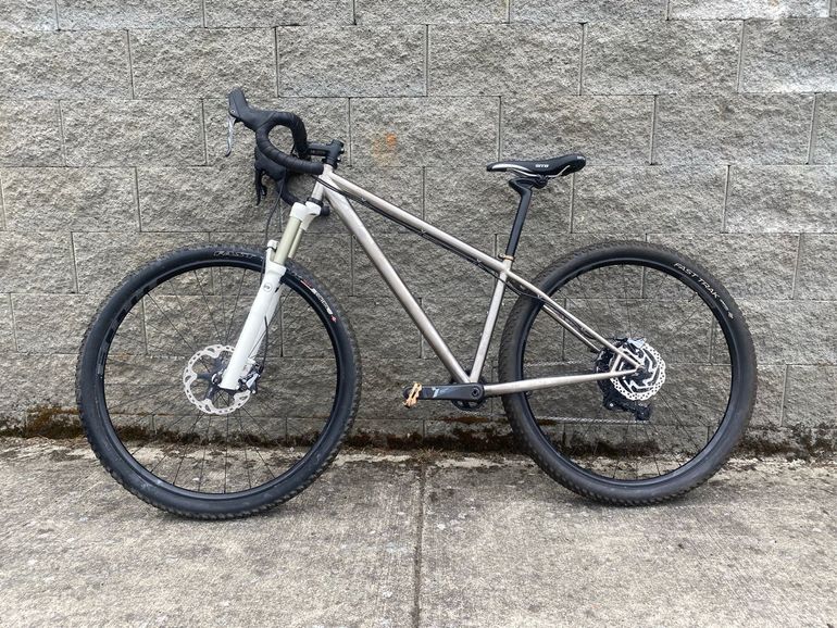 Used Motobecane Fly SRAM Force 2018 Mountainbike, Light Gray, 29 — image 2 of 13
