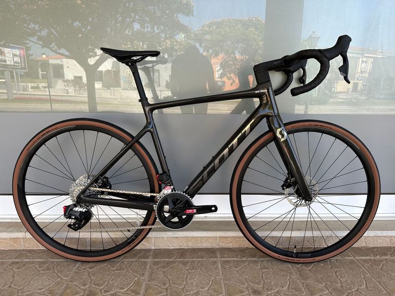 Used Scott Addict 10 2024 2024 Road & Gravel