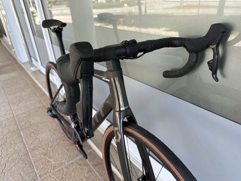 Used Scott Addict 10 2024 2024 Road & Gravel, Negro — image 4 of 8
