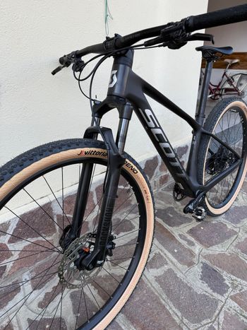 Used Scott Scale 940 2024 2024 Mountainbike, Black, 29 — image 1 of 13