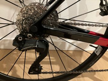 Used Canyon Ultimate CF SL 7 Di2 2024 2024 Road & Gravel, Red — image 25 of 26