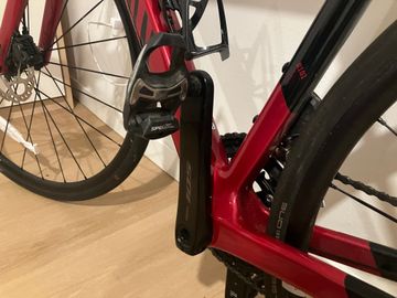 Used Canyon Ultimate CF SL 7 Di2 2024 2024 Road & Gravel, Red — image 8 of 26