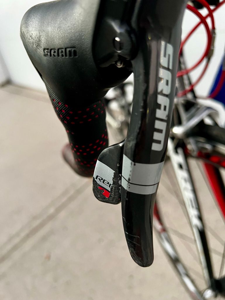 Used Trek Madone 6.9 Red 2009 2009 Road & Gravel, Black — image 12 of 12