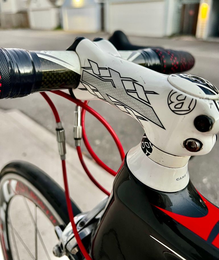 Used Trek Madone 6.9 Red 2009 2009 Road & Gravel, Black — image 7 of 12