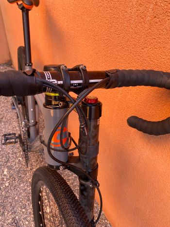 Used Cannondale Slate 2016 Road & Gravel, Light Gray — image 5 of 6