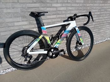 Used Canyon Aeroad Shimano Ultegra Di2 2024 Road & Gravel