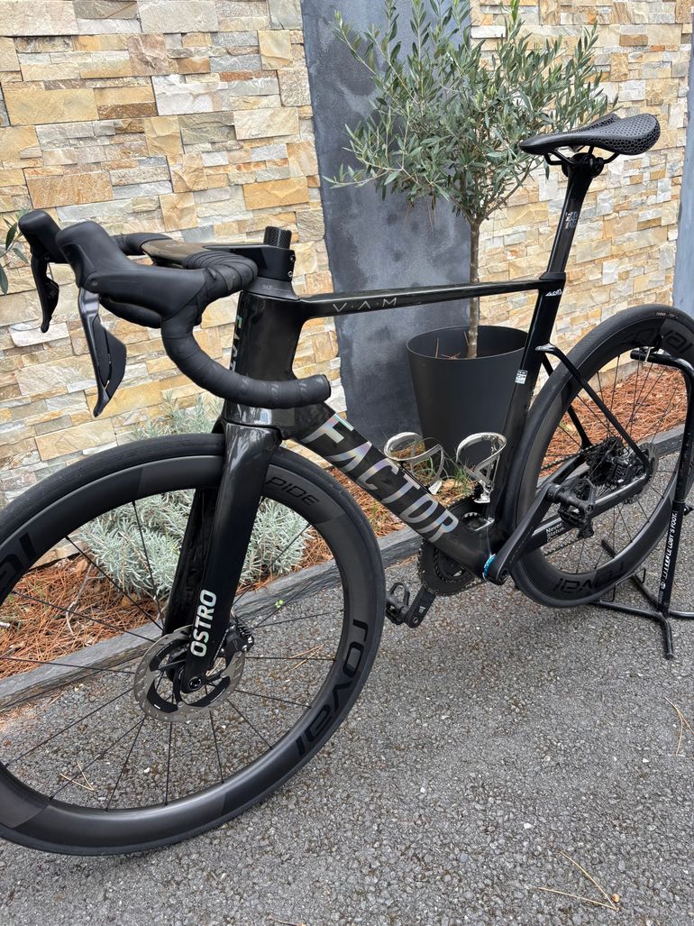 Factor Ostro Vam 2024 Road & Gravel usato, Nero — immagine 2 di 4