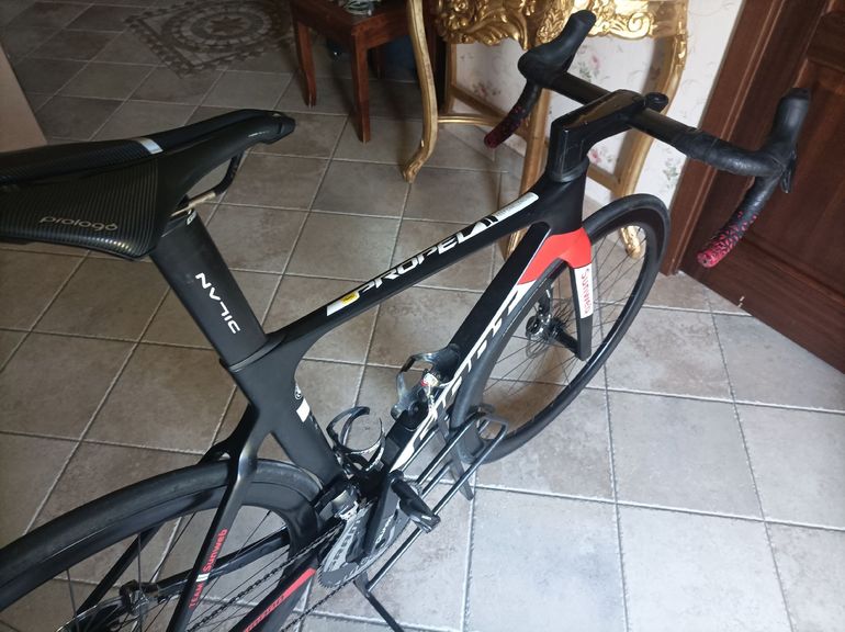 Used Giant Propel Advanced Pro Disc 2019 2019 Road & Gravel, Red — image 8 of 13