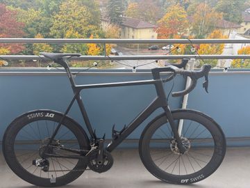 Used Canyon Ultimate SRAM Red eTap 2018 Road & Gravel, Black — image 1 of 3