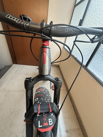 Used Orbea OCCAM H30 2022 2022 Mountainbike, Red, 29 — image 14 of 17