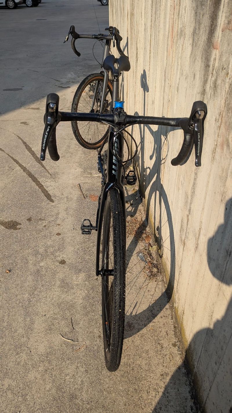 Giant Defy Advanced 1 2022 2022 Road & Gravel d'occasion — image 9 sur 9