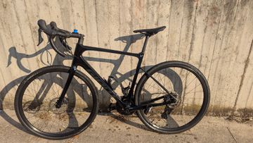 Giant Defy Advanced 1 2022 2022 Road & Gravel d'occasion — image 2 sur 9