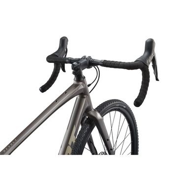 Used Giant Revolt 1 2025 2025 Road & Gravel, Light Gray — image 5 of 7