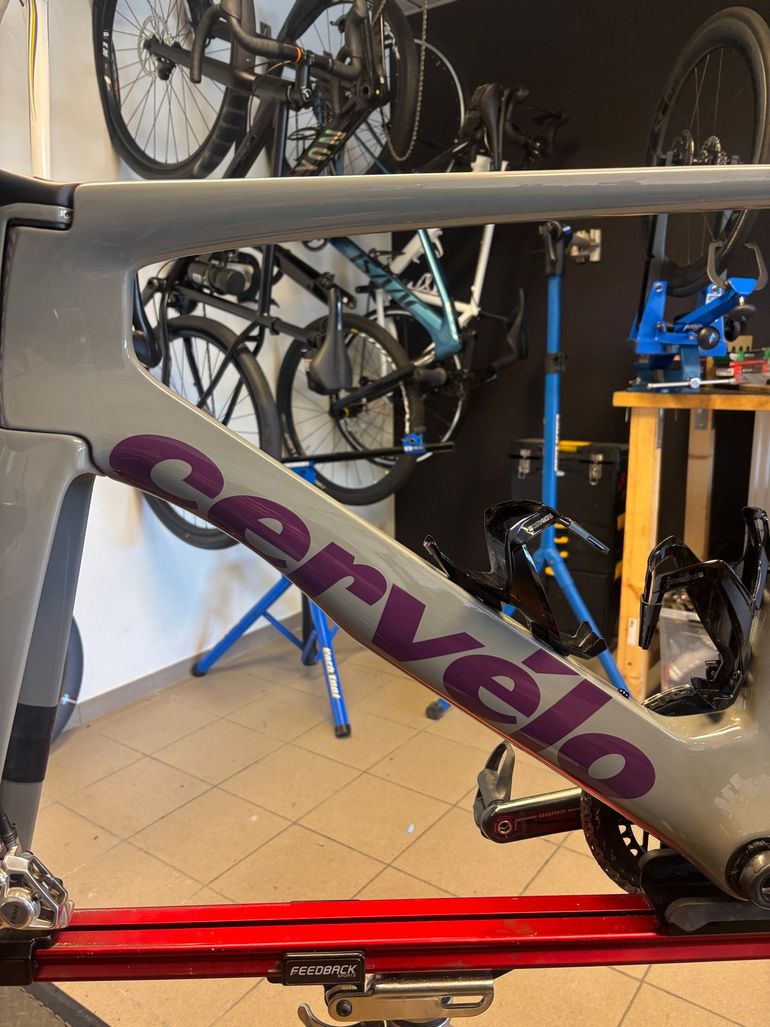Used Cervélo S5 Force eTap AXS 2024 2024 Road & Gravel, Light Gray — image 9 of 11