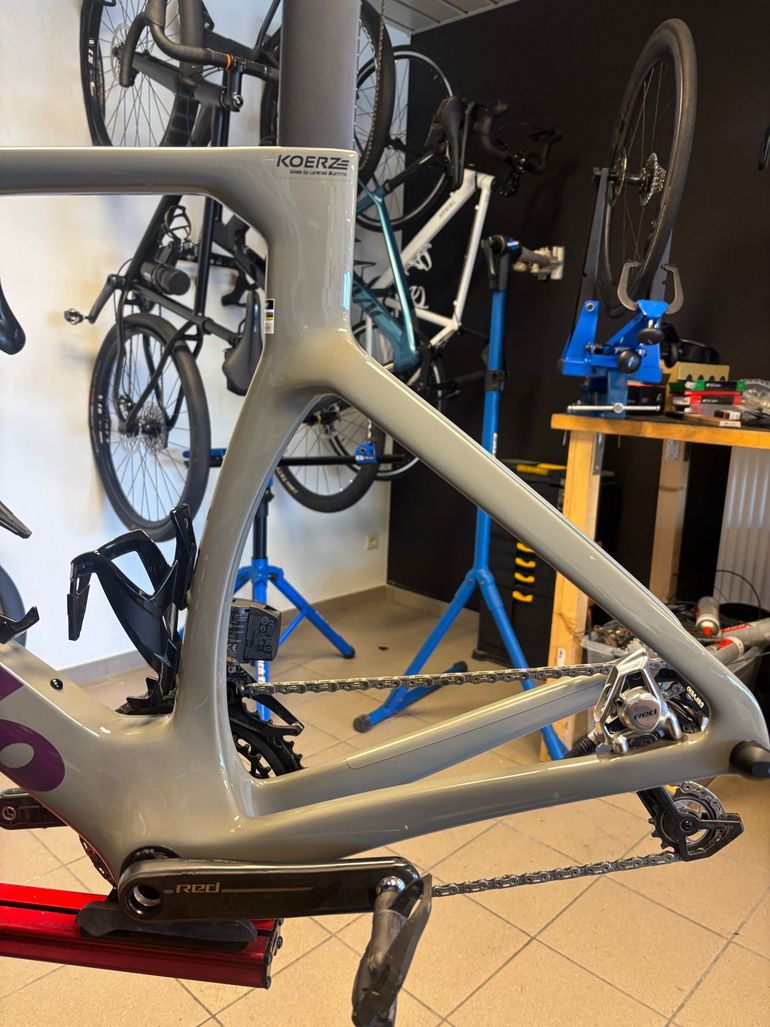 Used Cervélo S5 Force eTap AXS 2024 2024 Road & Gravel, Light Gray — image 10 of 11