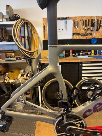 Used Cervélo S5 Force eTap AXS 2024 2024 Road & Gravel, Light Gray — image 6 of 11