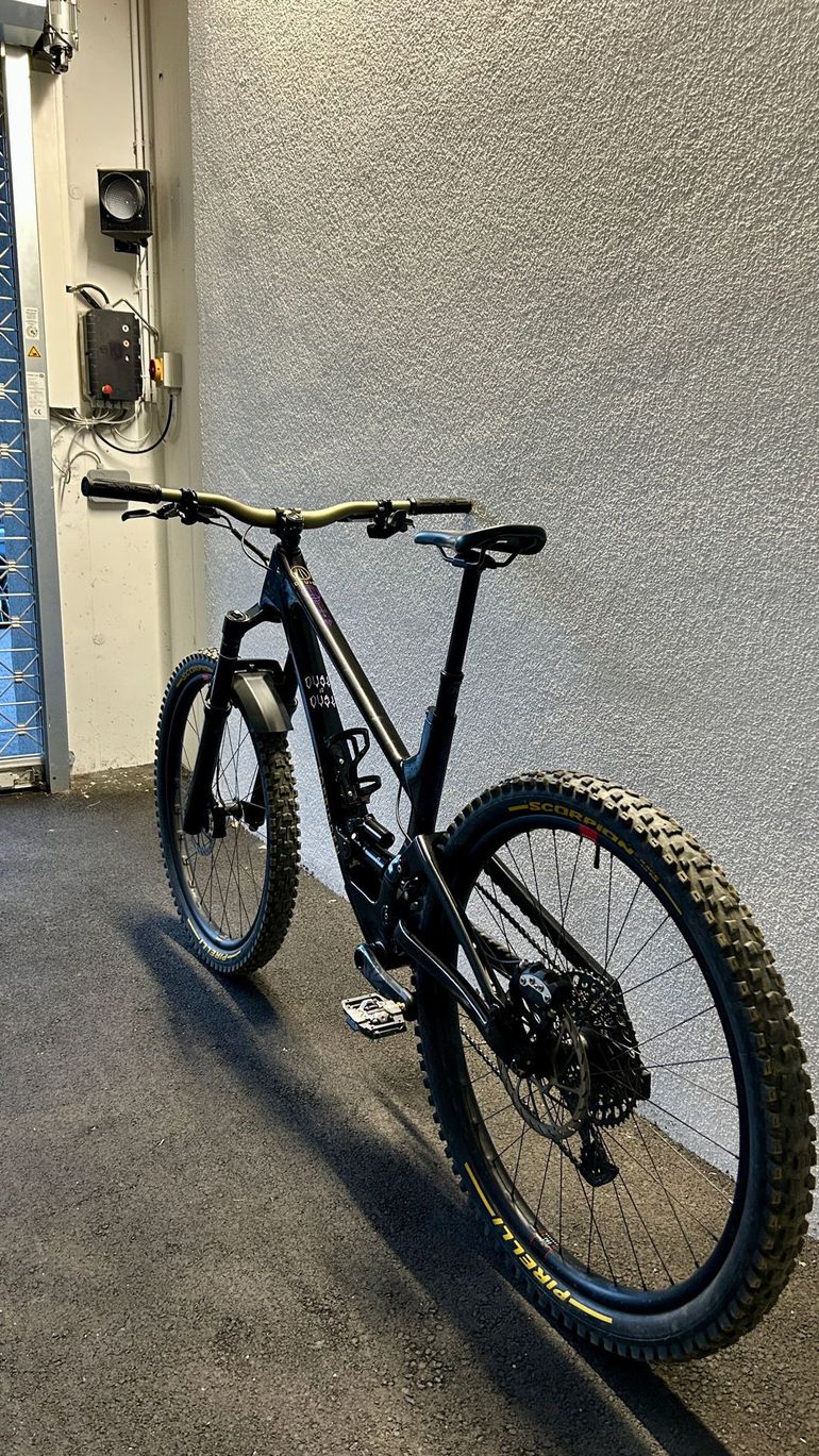 Used Forbidden Druid X0 AXS 29 2023 Frameset 2023 Mountainbike, Black, 29 — image 2 of 7