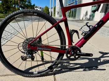 Used BMC URS FOUR 2020 2020 Road & Gravel, Red — image 3 of 8