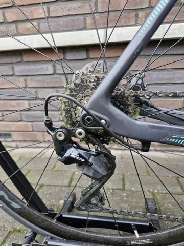 Used Bianchi Oltre Shimano 105 2019 Road & Gravel, Black — image 5 of 16