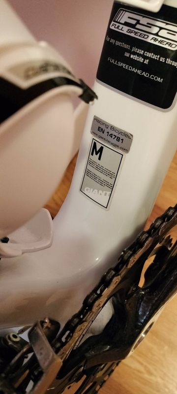 Used Giant TCR Advanced SL 1 2017 2017 Road & Gravel, White — image 10 of 10