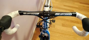 Used Giant TCR Advanced SL 1 2017 2017 Road & Gravel, White — image 5 of 10